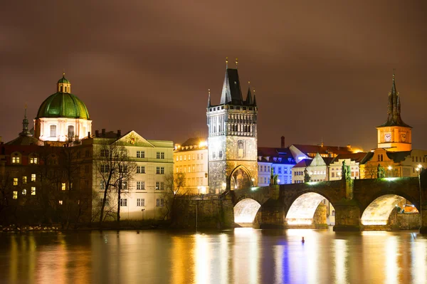 Charles Köprüsü ve Prag — Stok fotoğraf