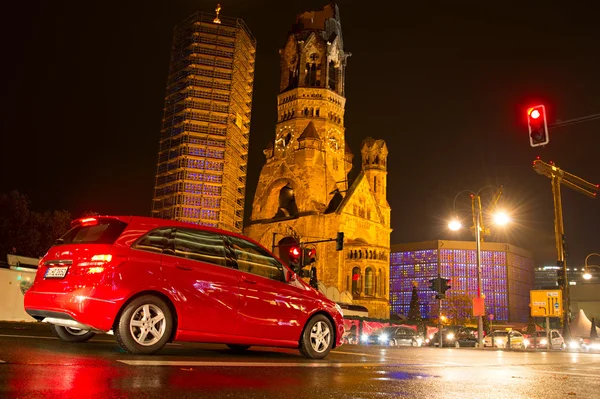 Berlin trafic de seară — Fotografie, imagine de stoc