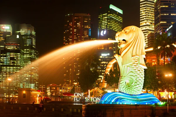 Merlion světelnou show v Singapuru — Stock fotografie