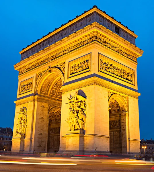 Alacakaranlıkta, Paris zafer takı — Stok fotoğraf
