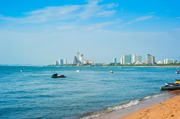Jetski op het strand van Pattaya — Stockfoto