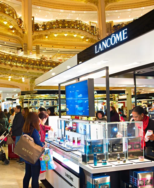 Gamla delen av varuhuset Lafayette — Stockfoto