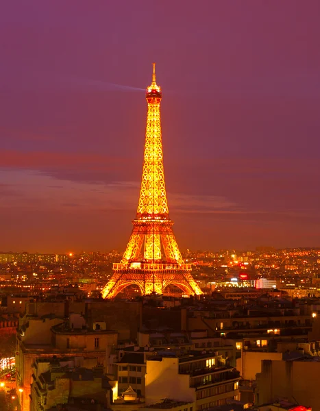 Der Eiffelturm bei Nacht, Paris — Stockfoto