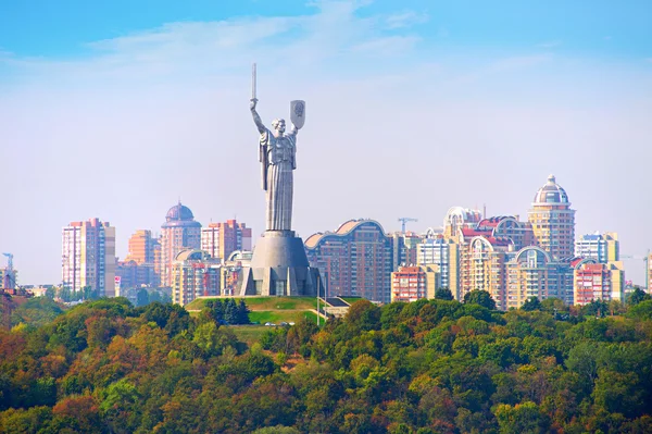 Moderlandet monument. Kiev, Ukraina — Stockfoto