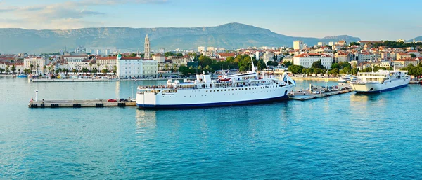 Puerto de Split al atardecer — Foto de Stock