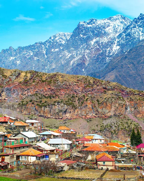 Villaggio di montagna in Georgia — Foto Stock