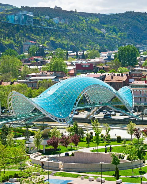 Słynny most pokoju, Tbilisi, Gruzja — Zdjęcie stockowe