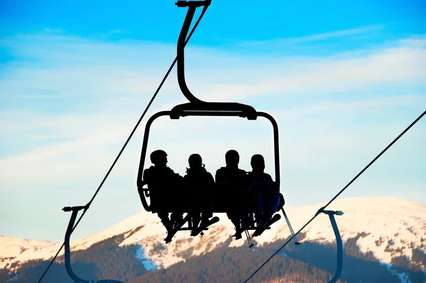 Cableway at ski resort — Stock Photo, Image