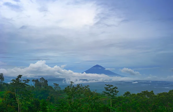 巴厘岛风景与火山 — 图库照片