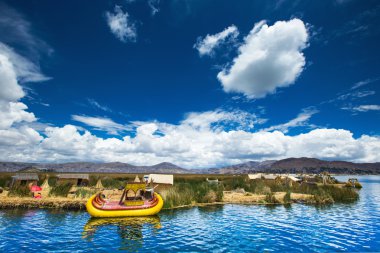 Totora tekneler Titicaca gölü