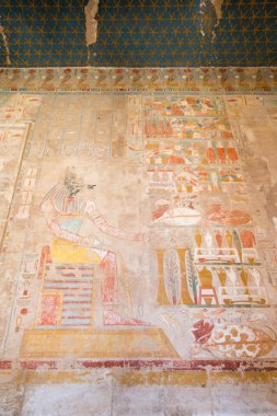 Duvardaki Antik hiyeroglifler