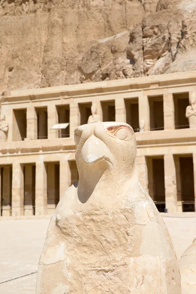 Tempel der Hatschepsut bei Luxor — Stockfoto