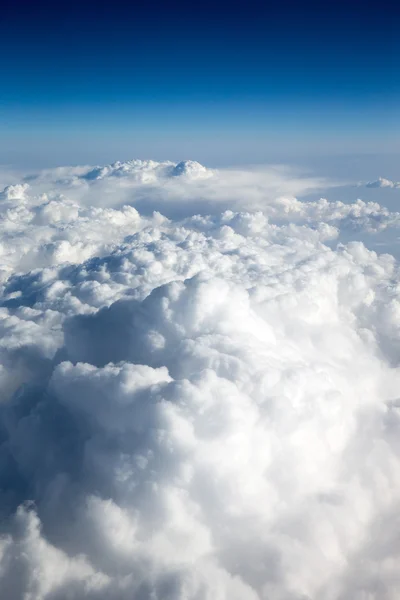 Céu azul fundo — Fotografia de Stock