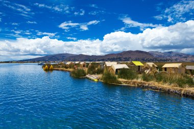 Titicaca gölü Totora teknede 