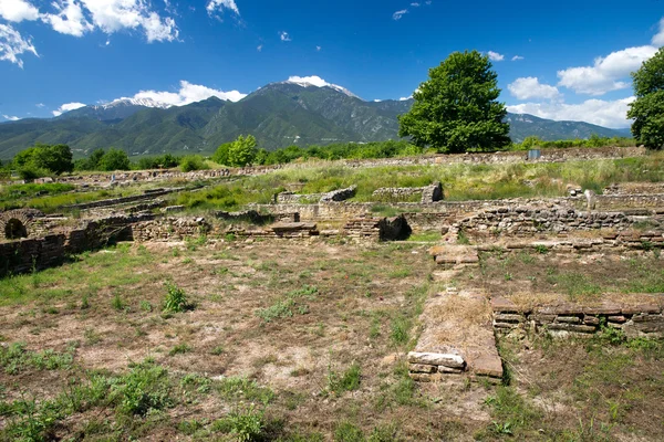 Ancient ruins in Dion — Stock Photo, Image