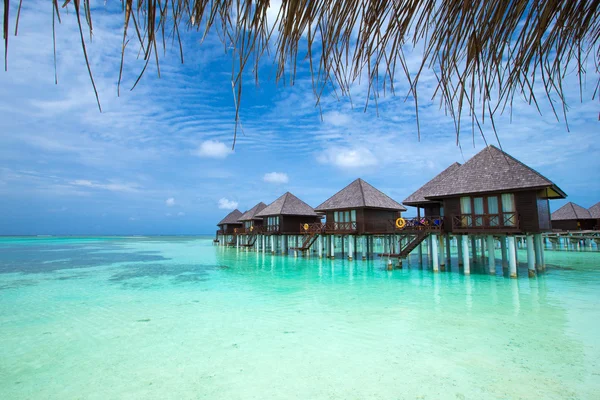 Vatten bungalows på Maldiverna — Stockfoto