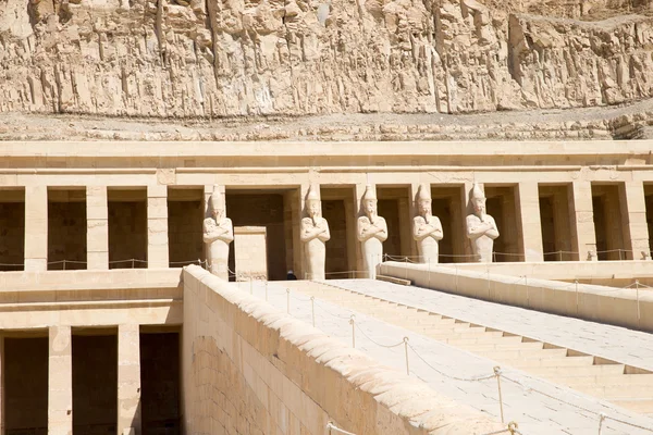 Hatshepsut perto de Luxor, no Egito — Fotografia de Stock