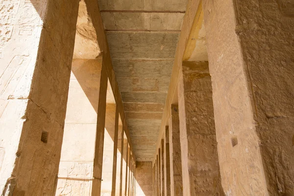 Hatshepsut nära Luxor i Egypten — Stockfoto