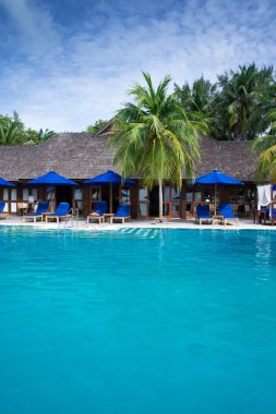 Tayland otelin yüzme havuzunda