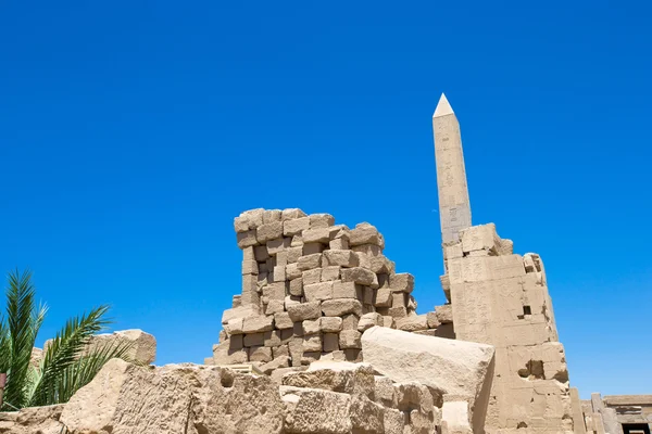 Ruines antiques du temple Karnak — Photo