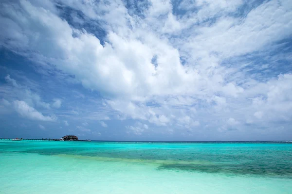 Playa tropical en Maldivas —  Fotos de Stock