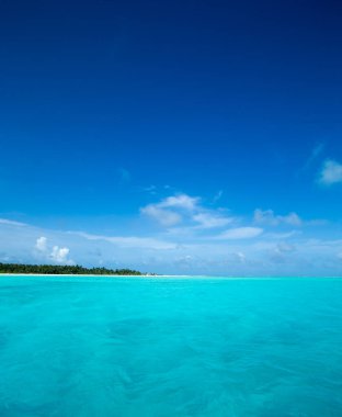 Güzel sahil ve tropikal deniz. seyahat manzarası