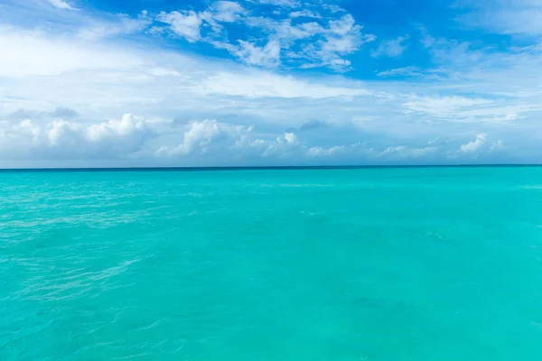 Mer Tropicale Sous Ciel Bleu Paysage Marin — Photo