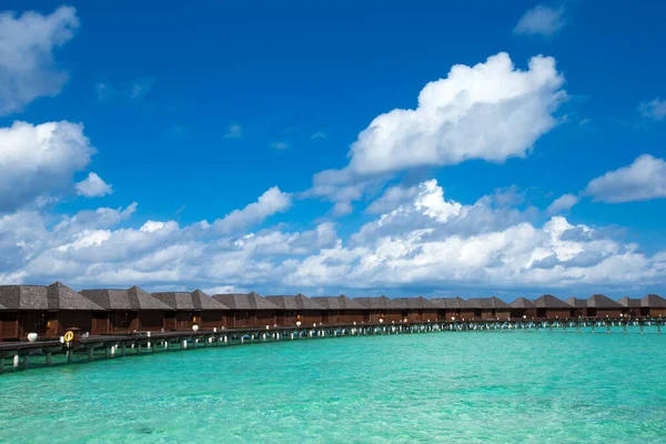 Prachtig Tropisch Malediven Eiland Met Strand Zee Met Waterbungalows — Stockfoto