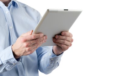 tablet bilgisayar tutan eller