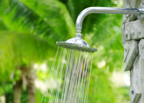 Ducha refrescante — Foto de Stock