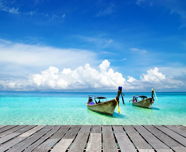 Plage et mer tropicale Photo De Stock