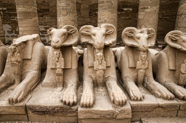 Luxor 'daki Karnak Tapınağı