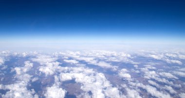 Hava gökyüzü ve bulutlar