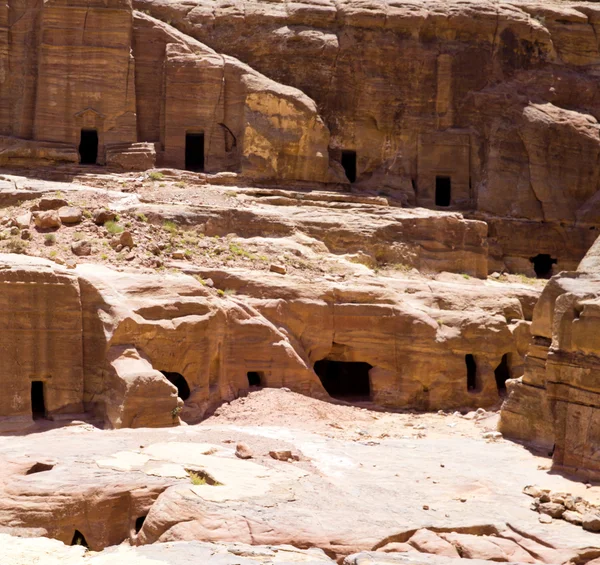 Rode rotsformaties in Petra — Stockfoto