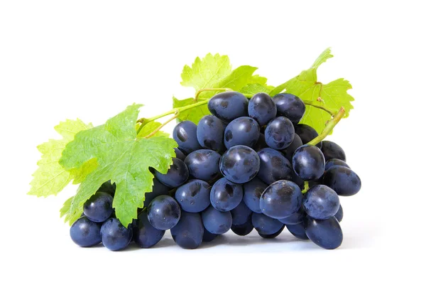 Grapes brunch with green leaves — Stock Photo, Image