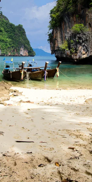 Tropical beach — Stock Photo, Image