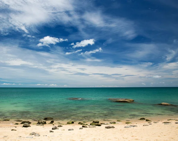 海滩和热带海 — 图库照片