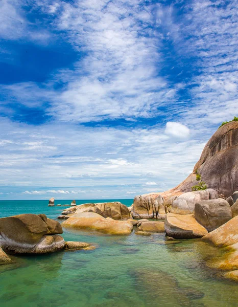 Spiaggia e cielo del mare — Foto Stock