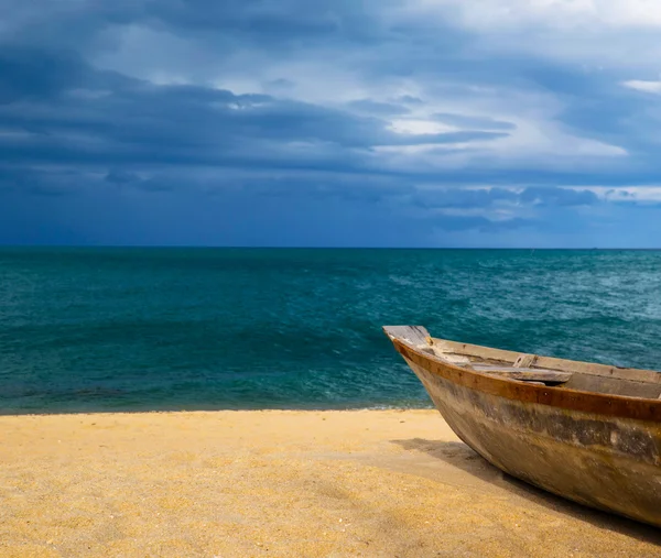 Playa y mar tropical — Foto de Stock