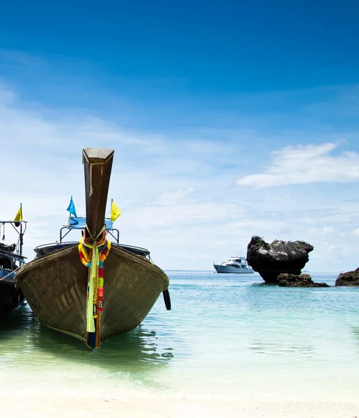 Longtail boten in thailand — Stockfoto