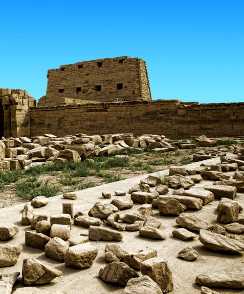 Ruiny chrámu Karnak v Egyptě — Stock fotografie