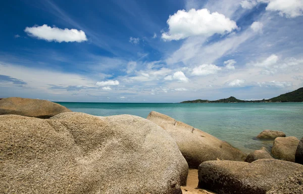 Mar y cielo azul — Foto de Stock