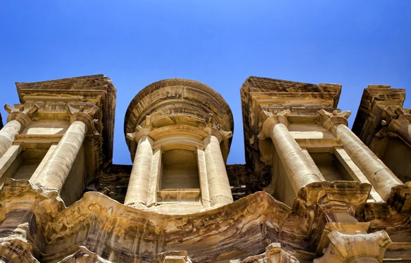 Ancient temple in Petra, Jordan — Stock Photo, Image