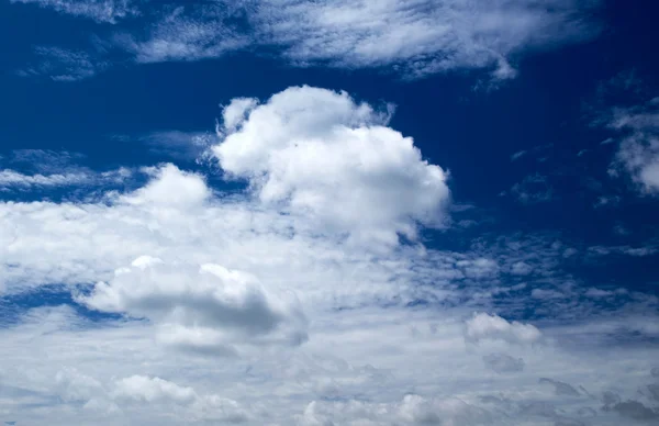 Céu azul — Fotografia de Stock