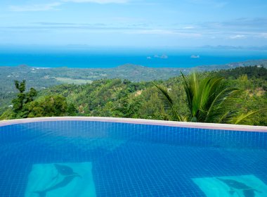 tropikal Yüzme Havuzu