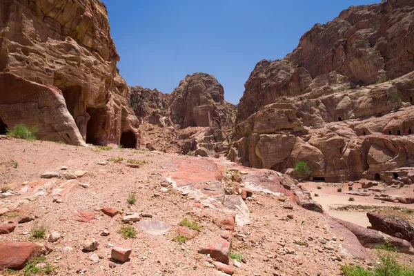 Formacje skalne w Petra Jordan. — Zdjęcie stockowe