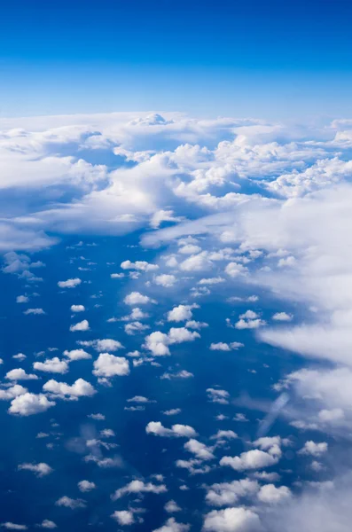 Luchtfoto lucht en de wolken — Stockfoto