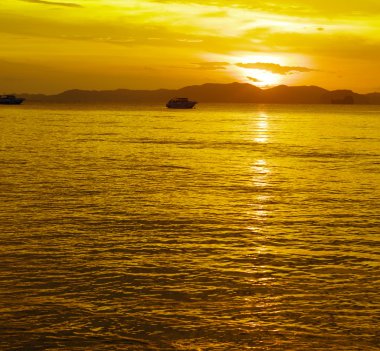 gün batımı ve sahil