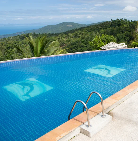 Piscina tropicale — Foto Stock