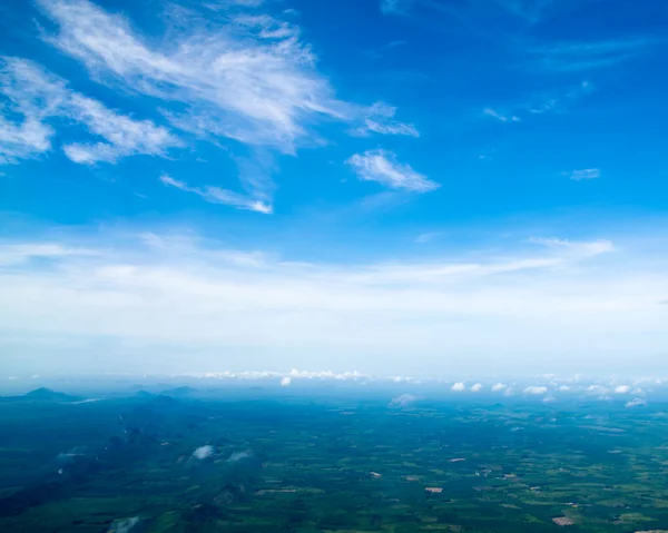 Hava gökyüzü ve bulutlar — Stok fotoğraf